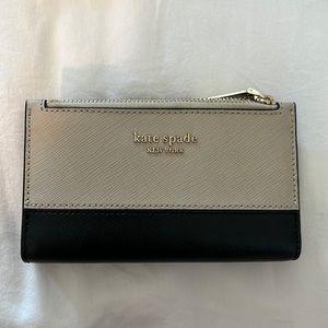 kate spade wristlet wallet